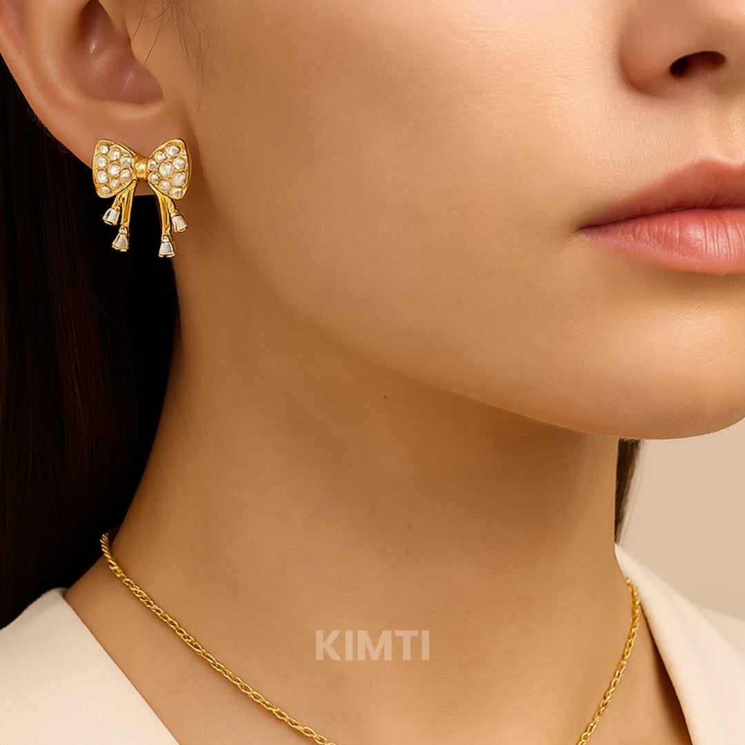 Bow Pearl Stud earrings