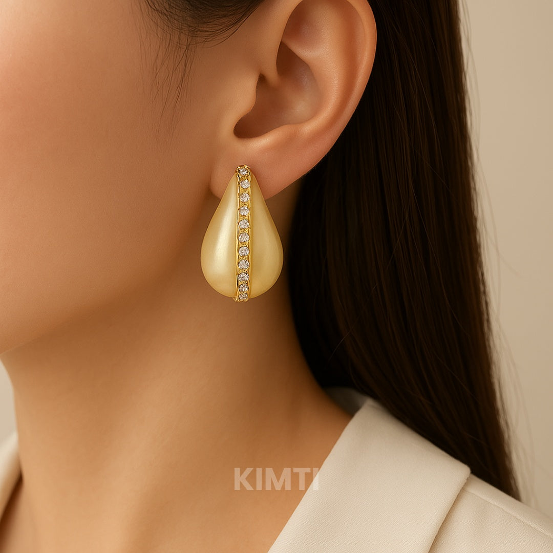 Gold Pearl Drop Stud Earring