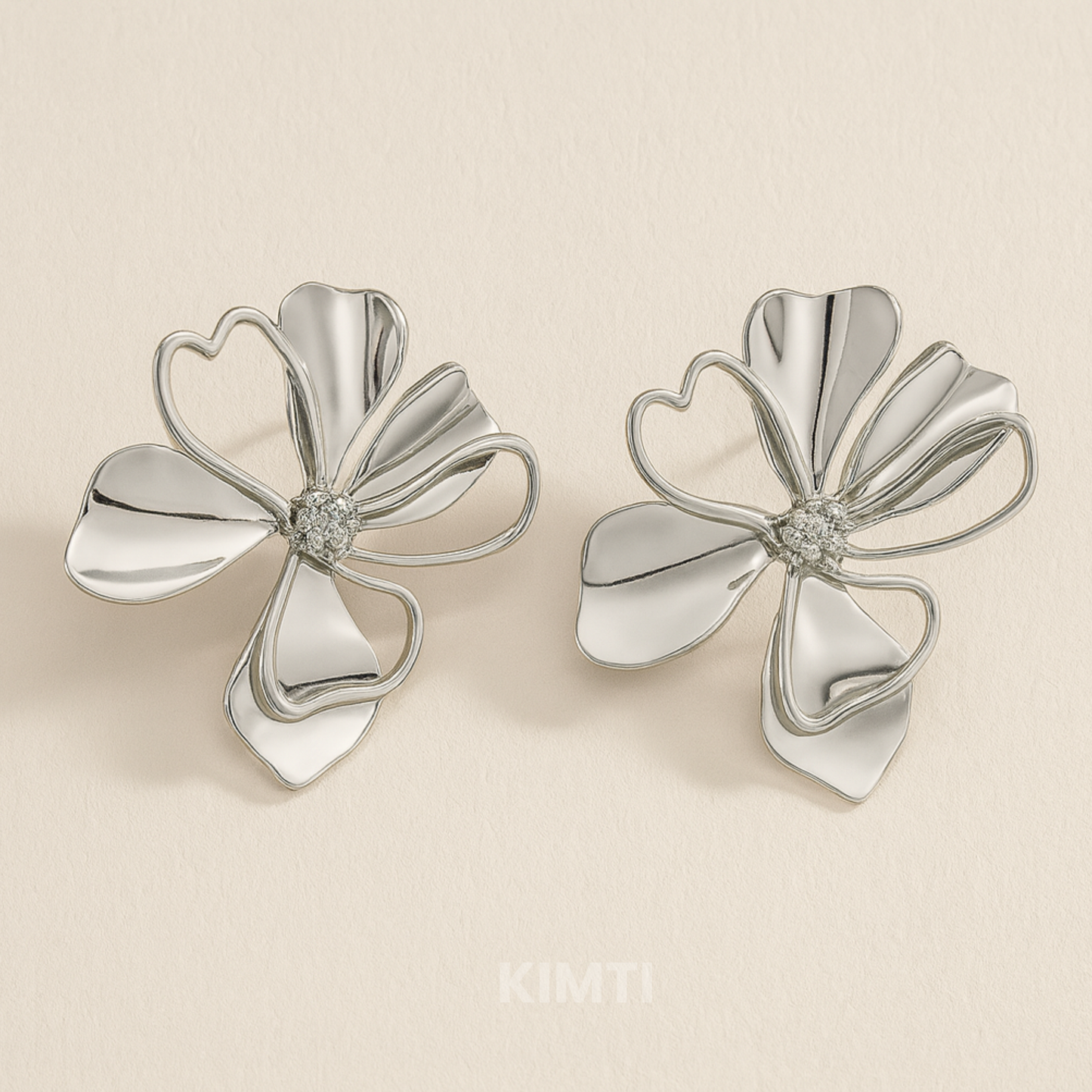 Silver Flora Chic Earring