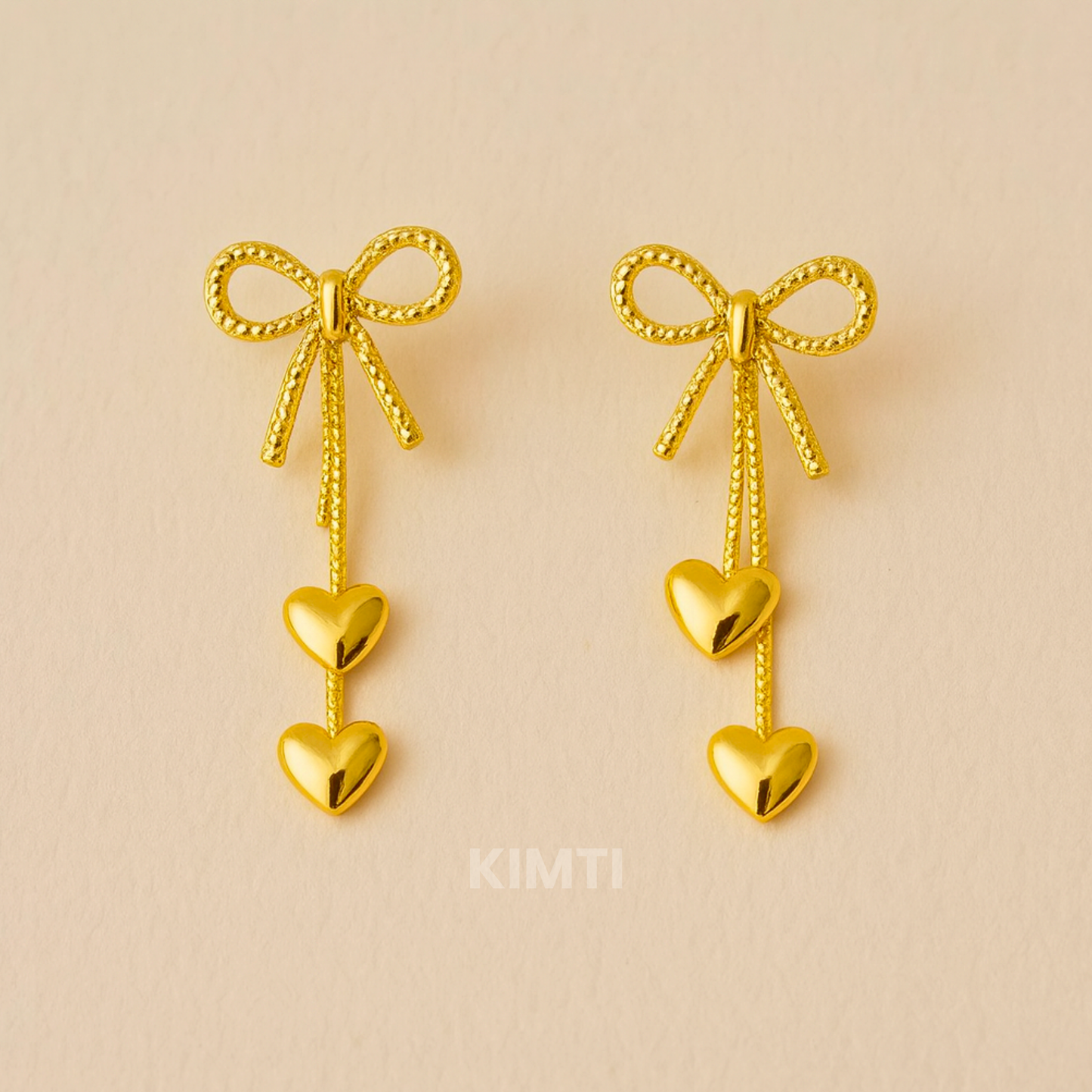 Love in Motion Dangle Earring