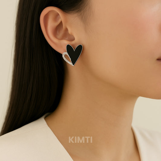 Heartβs Desire Charms Black Stud Earring