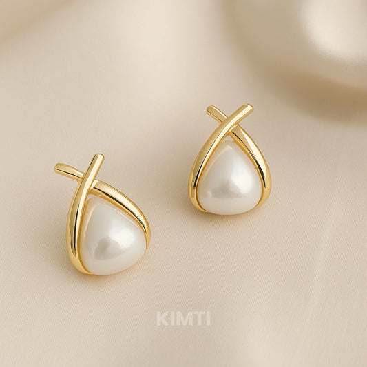 Pearl Radiance Golden Earring