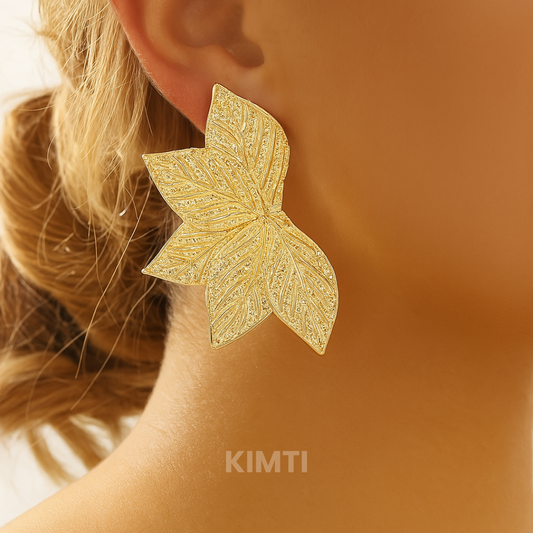 Leaf Charm Golden Earring