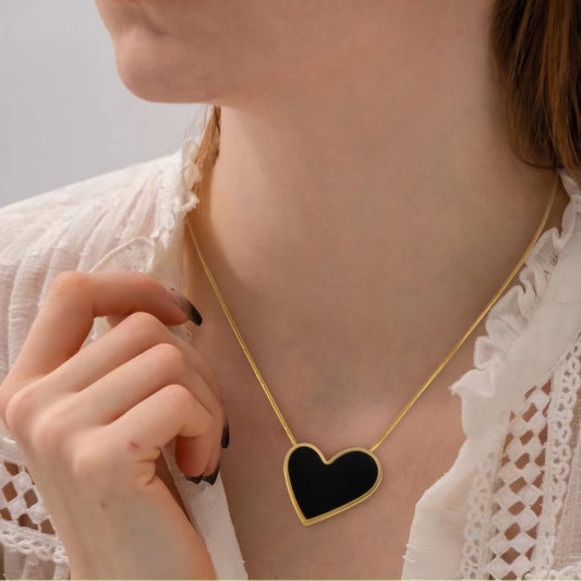 Anti Tarnish Heart Pendant Necklace - Black