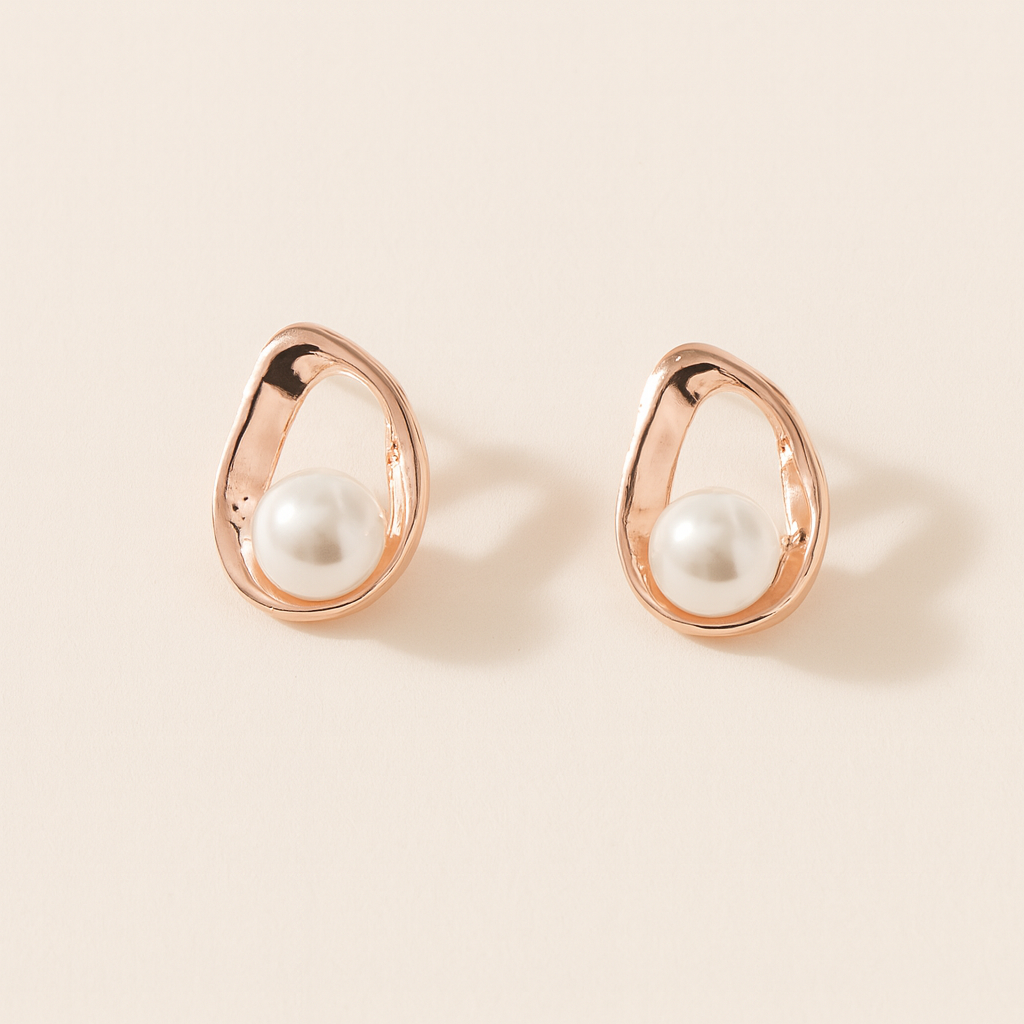 Rose Gold Pearl Earrings