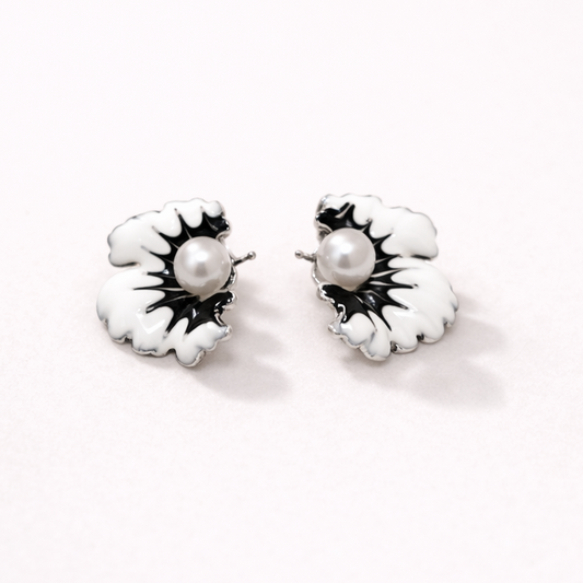 Floral with Shiny Pearls Enamel