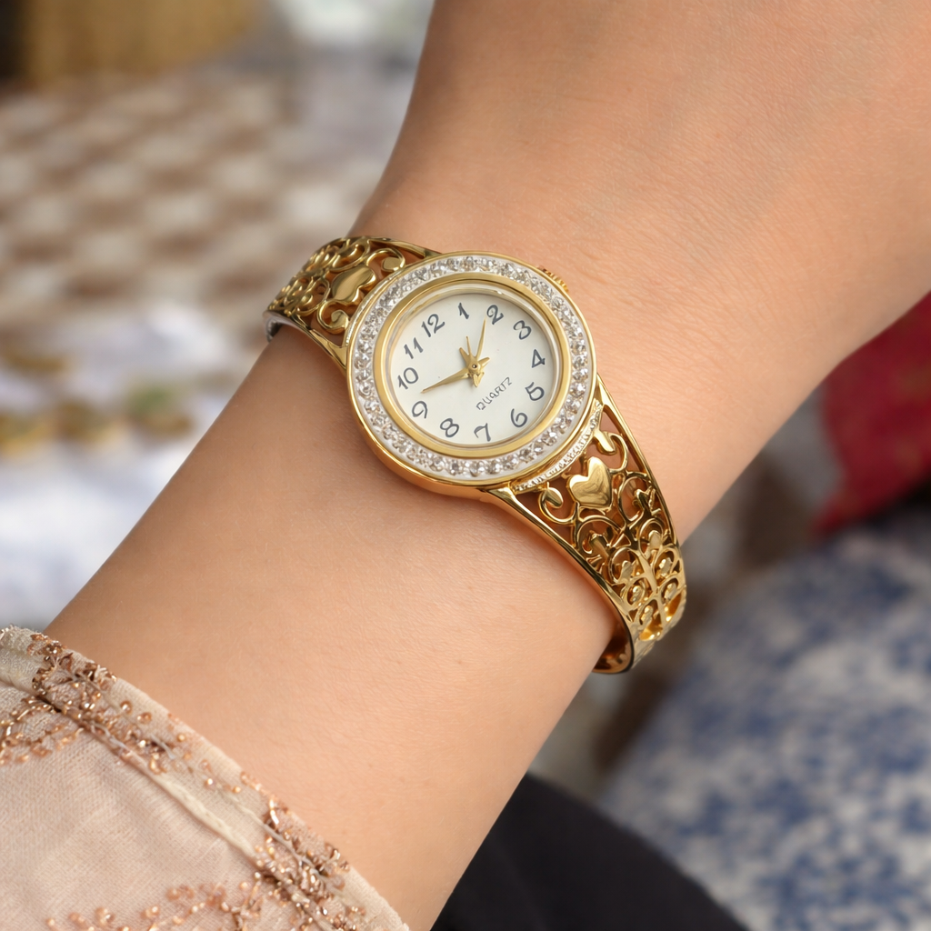 Royal Heart Filigree Gold Bracelet Watch