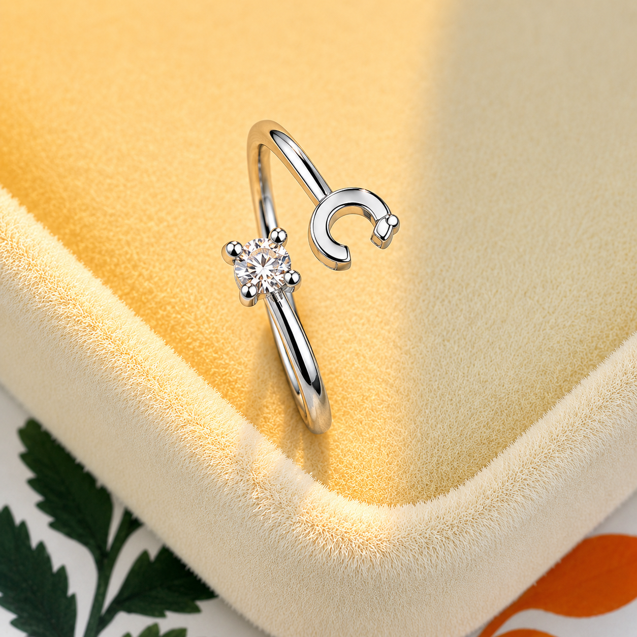 Luna Letter C Ring