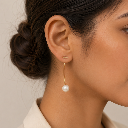 Luna Curve Pearl Earrings