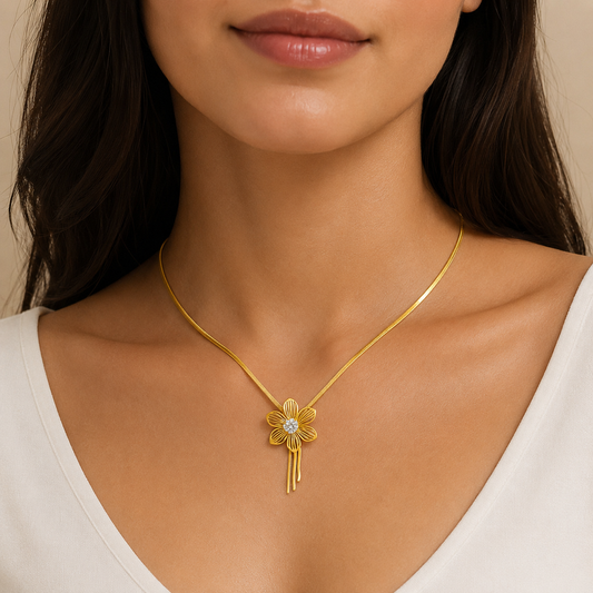 Cute Flower Anti-Tarnish Necklace