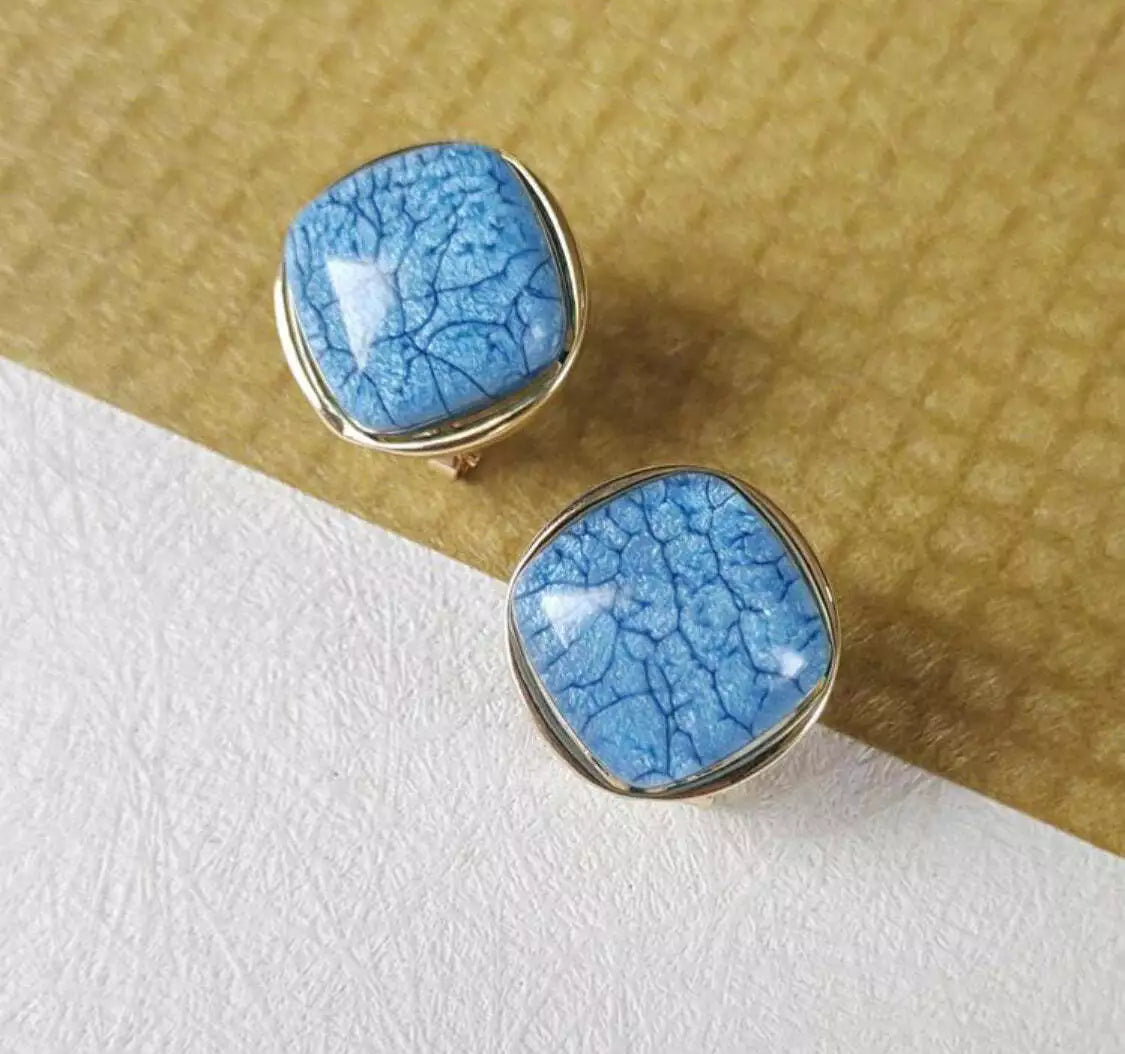 Workplace Wonders Blue Stud Earring