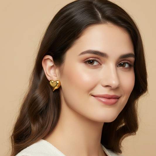 18K gold plated Lunelle Glossy Heart Earrings