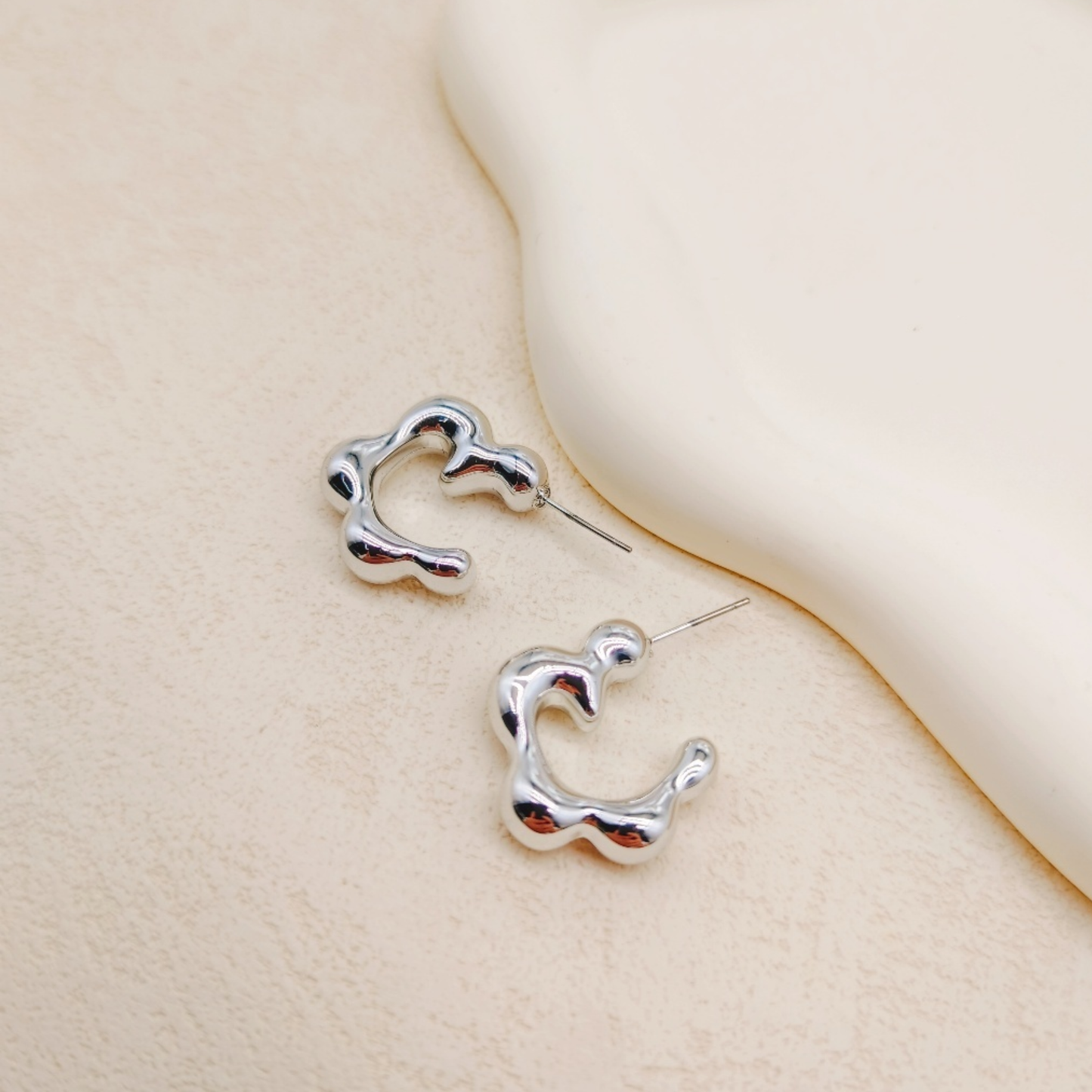 Luna Flow Silver Hoop Earrings