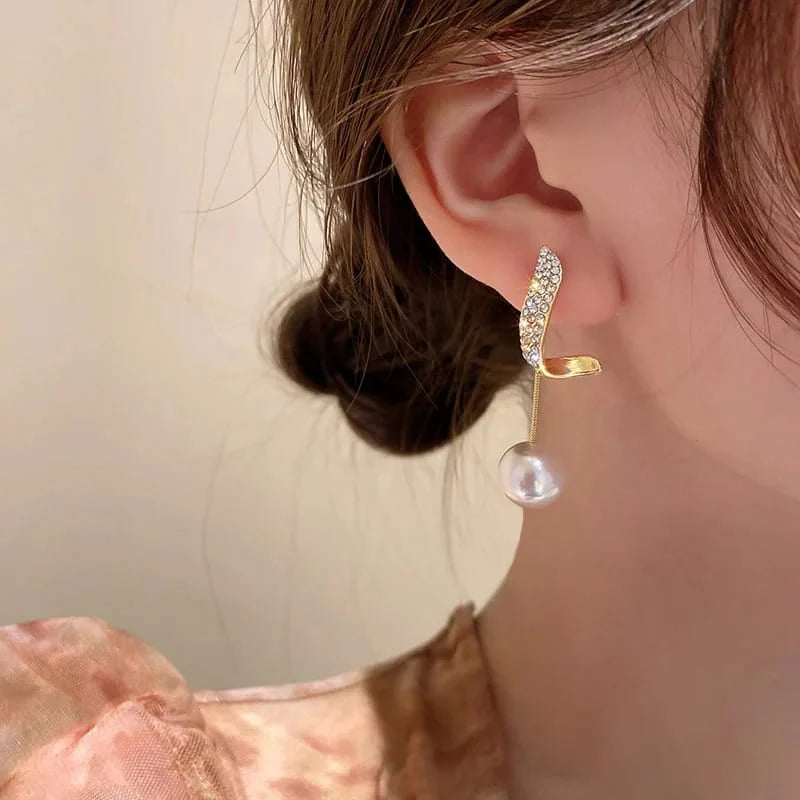 Boardroom Bling Silver Drop Earring