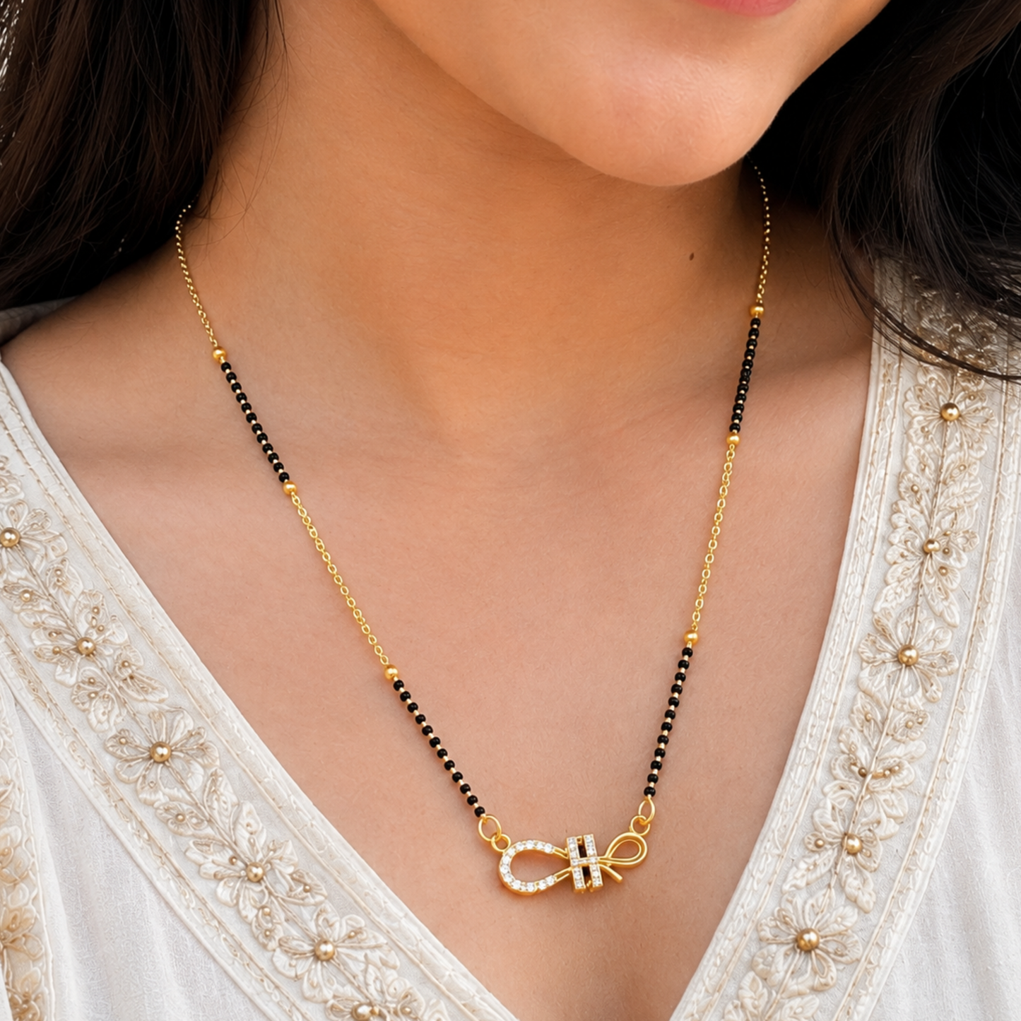 Zivara Eternal Knot Gold Mangalsutra