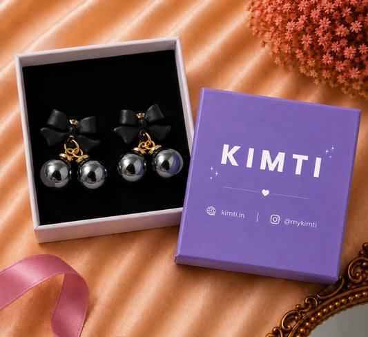 Black Bowknot Studs Earring