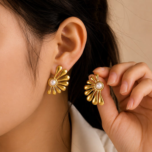 18K Gold Plated Trendy Flower Pearl Designer
