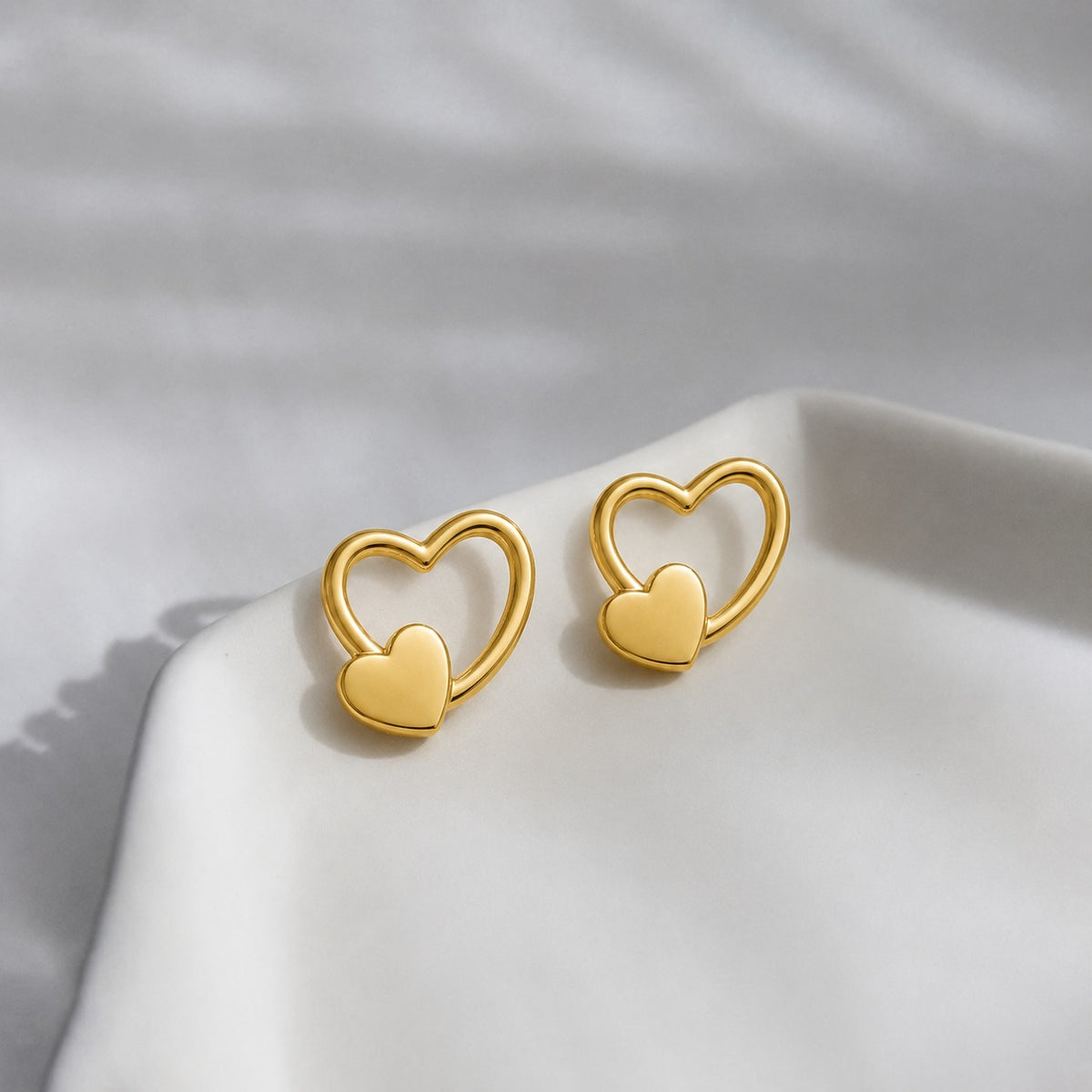 18K Gold Plated Heart Bloom Gold Earrings