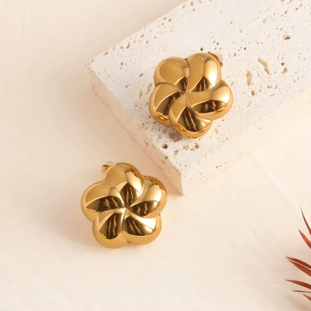 18K Gold Plated Flower Engraved Stud Anti Tarnish Earring
