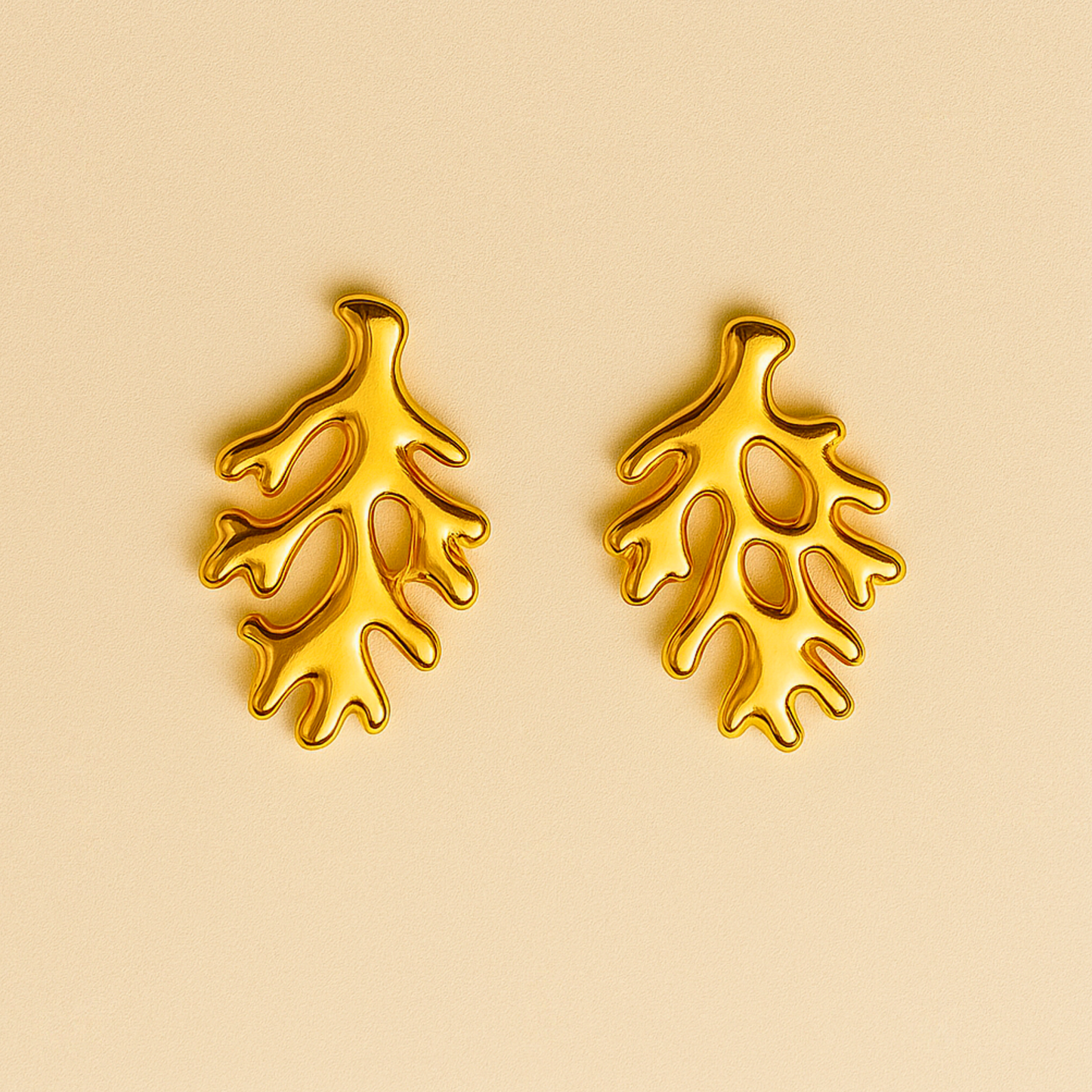18k Gold Plated Divine Arc Earring