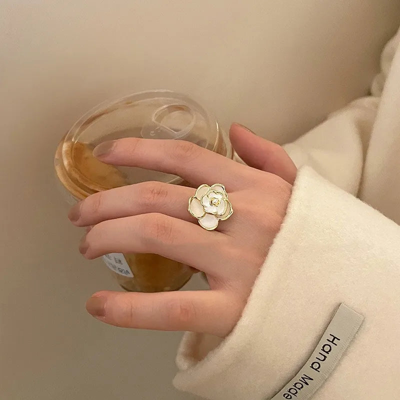 White Rose Ring