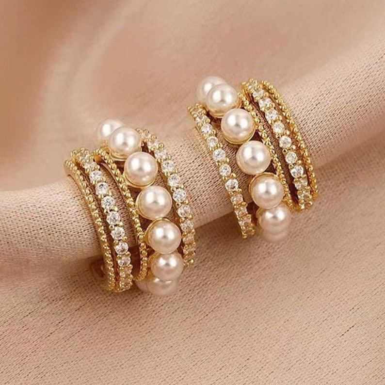 Pearl Gold Hoop