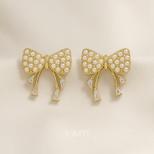 Bow Pearl Stud earrings