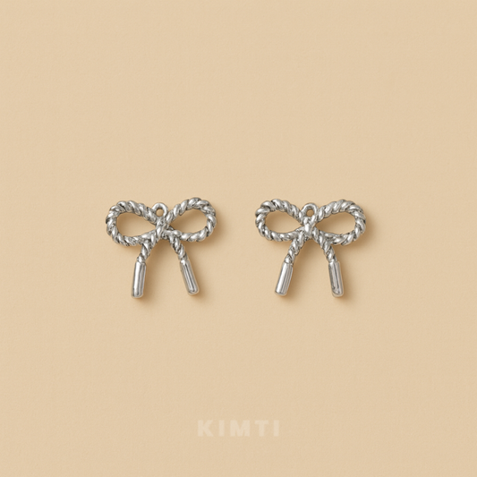 Cute Knot Silver Studs