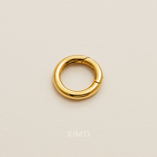 Men-Gold Circular Hoop One Side Earring