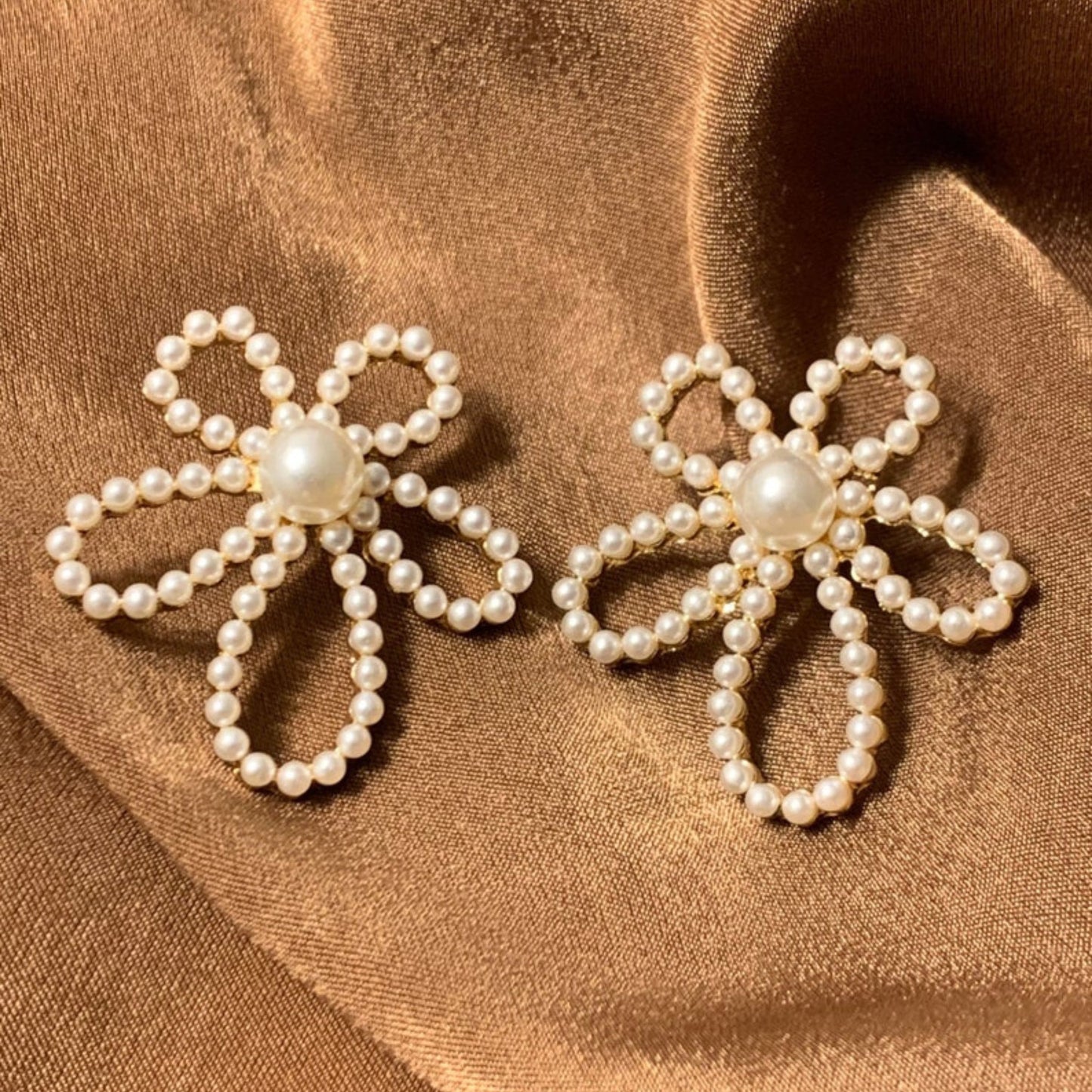 Pearl Blossom Flower Earring