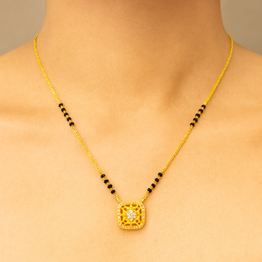 Square Saisha Pearline Mangalsutra