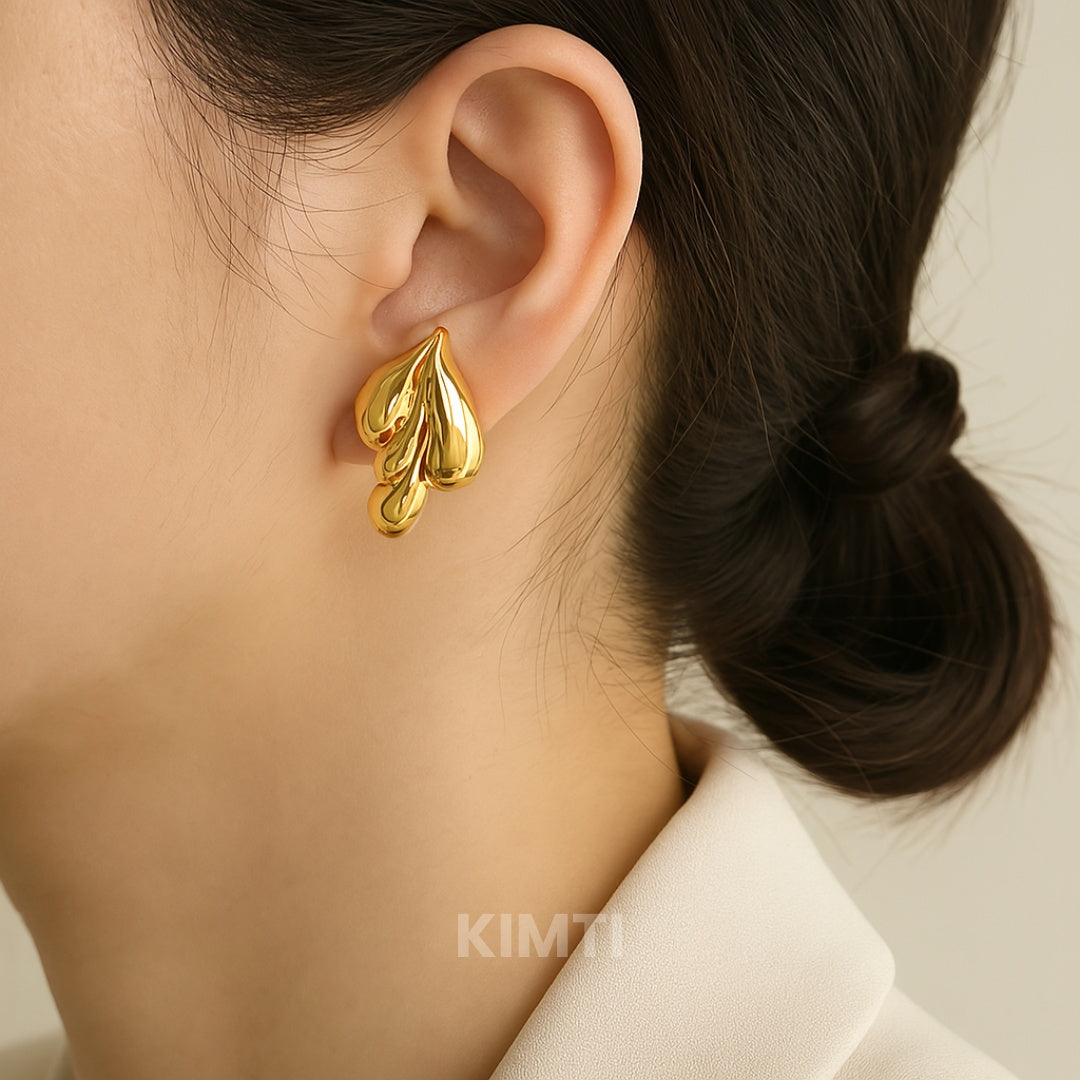 Golden Triple Stud Earring