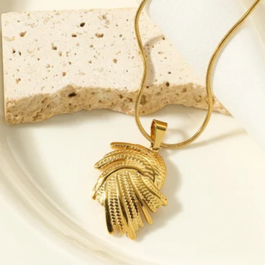 18K Gold Plated Textured Leaf Pendant Necklace