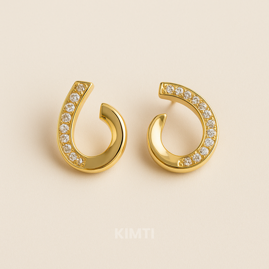 Golden Glow Charming Stud Earring