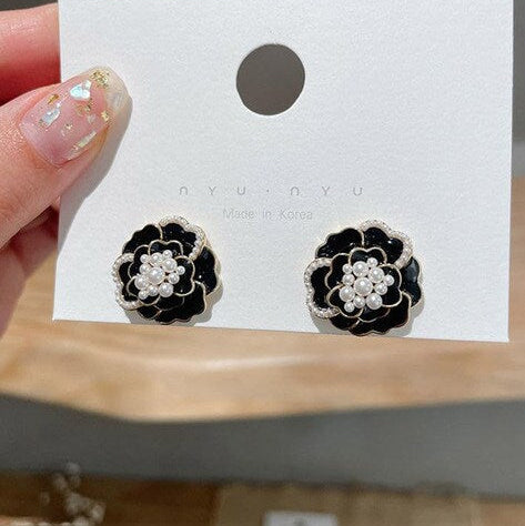 Black Flower Stud Earring