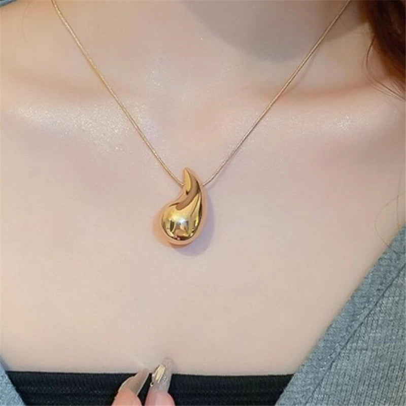 Golden Teardrop Necklace