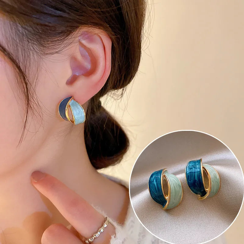 Affair to Die For Blue Stud Earring