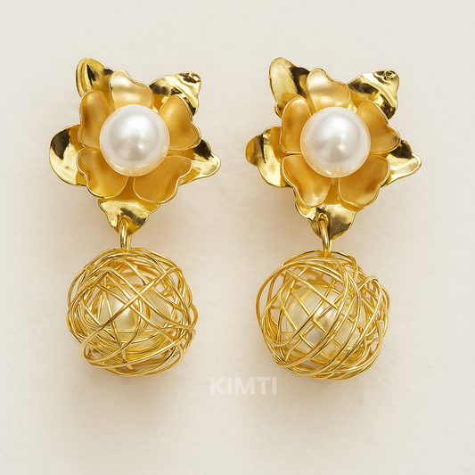 Golden Pearl Stud Earring