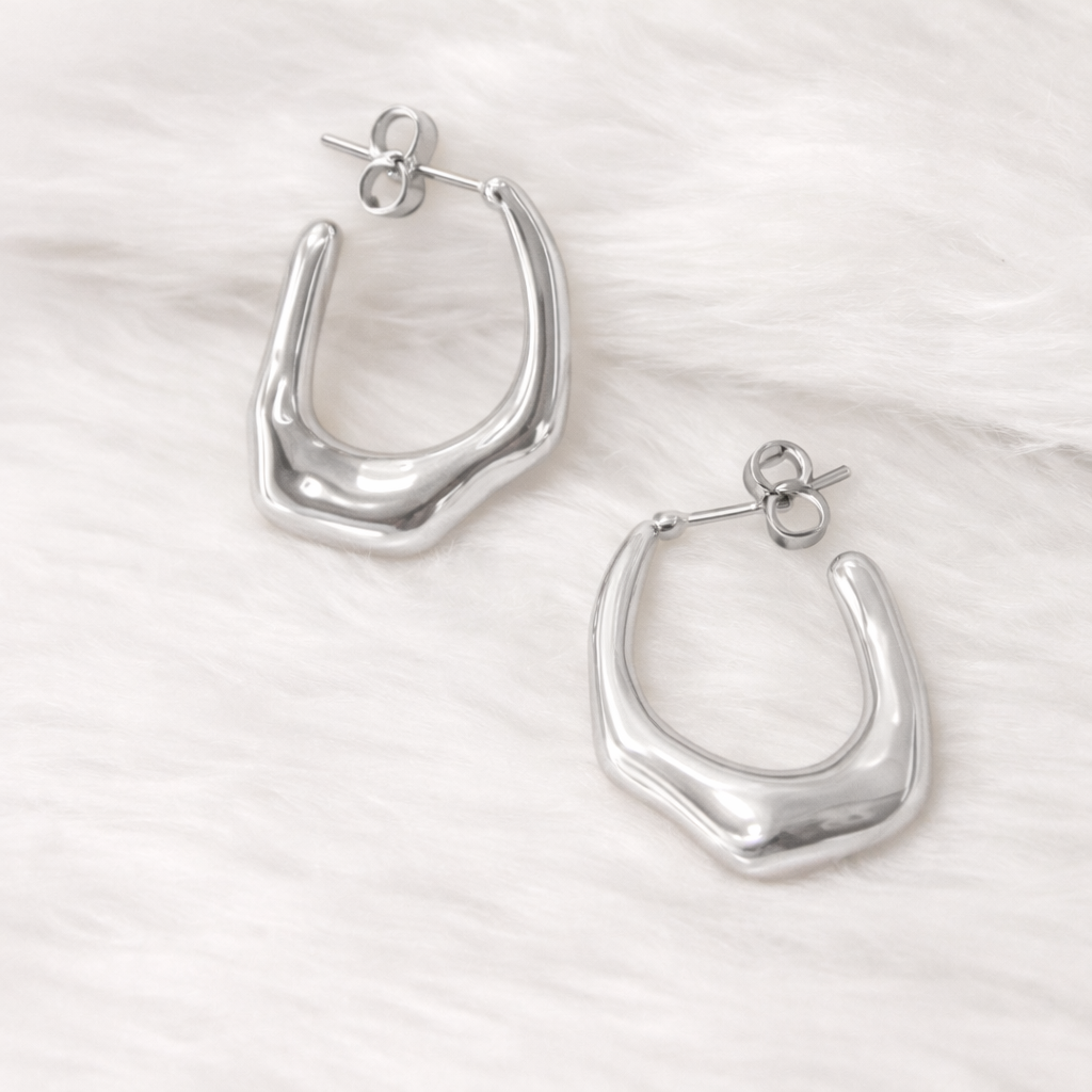 Wavy Hoop Anti Tarnish Earring