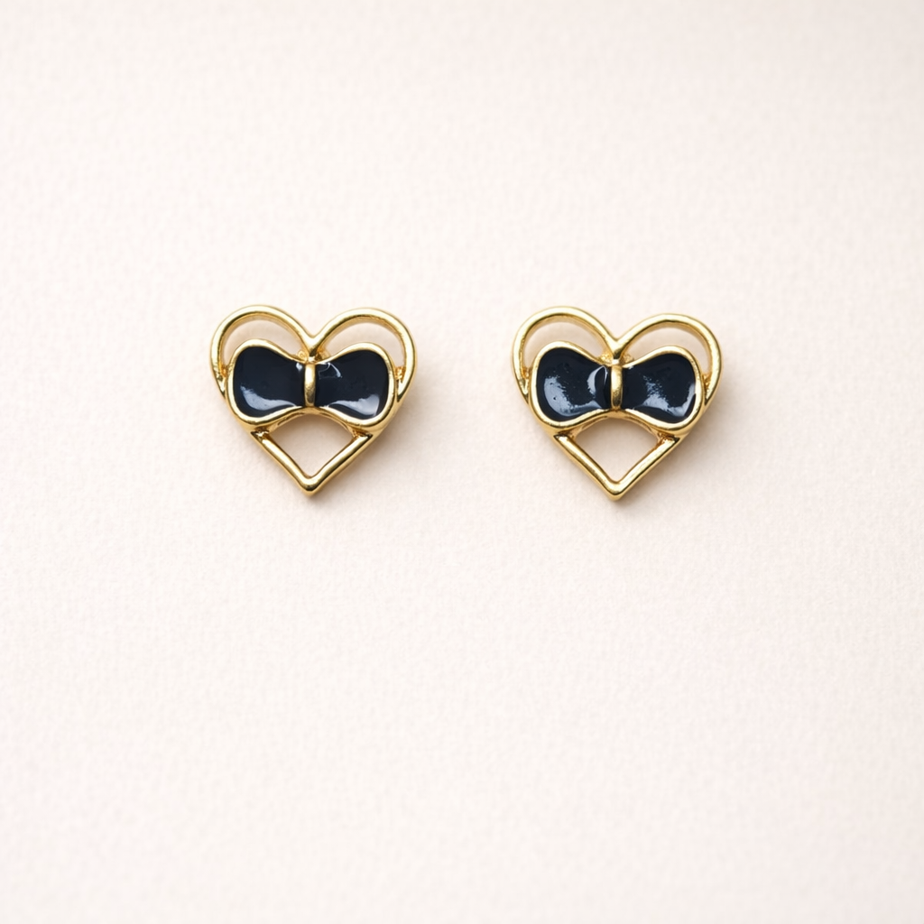 Heartstring Black Earring