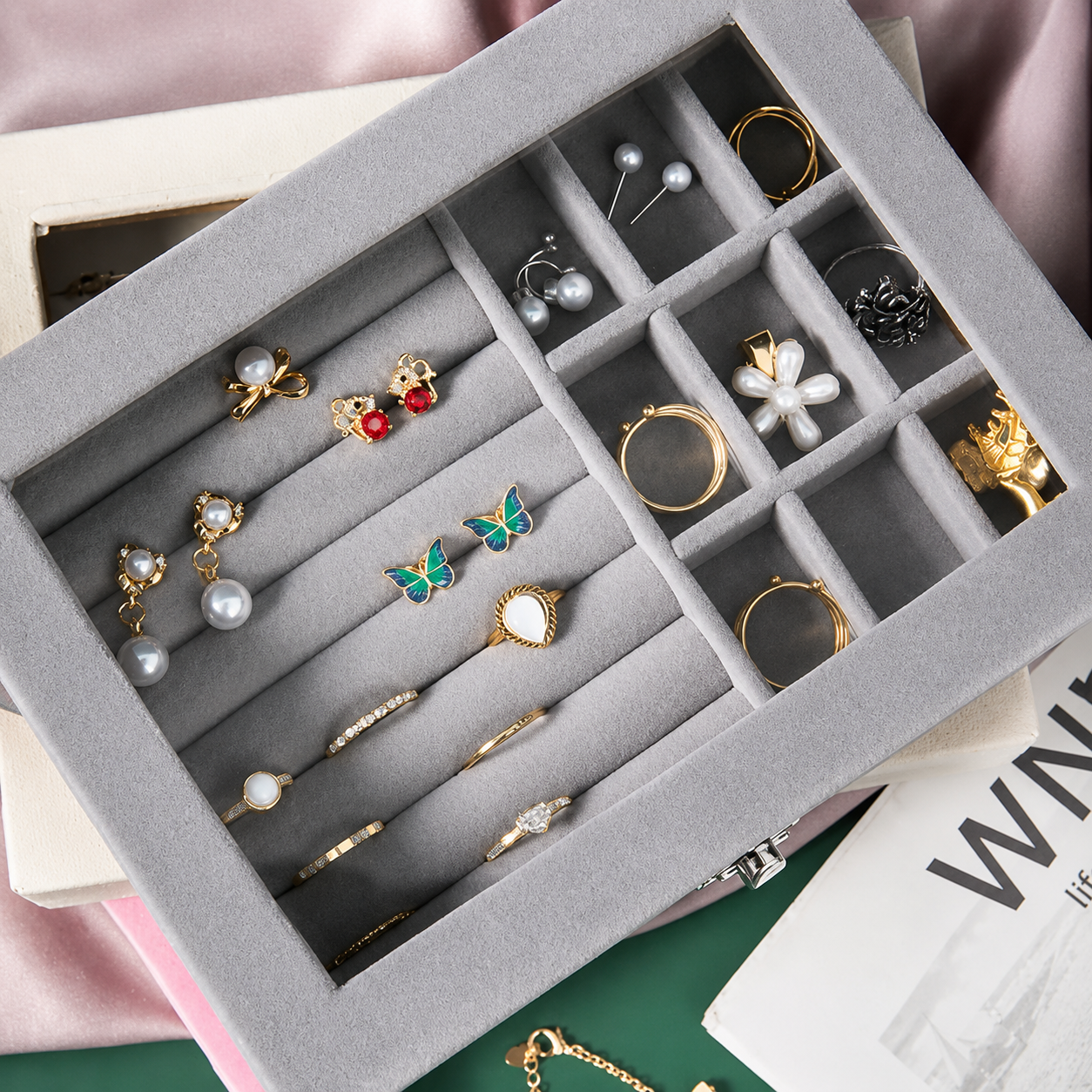 Just Rs. 299 Large Jewellery Organizer Box