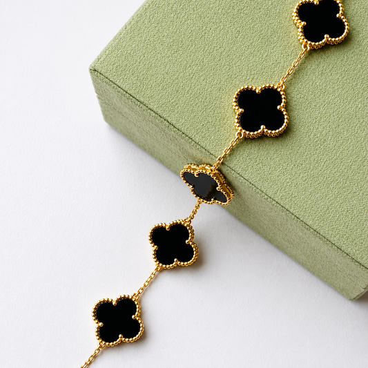 Anti Tarnish Black Clover Flower Bracelet
