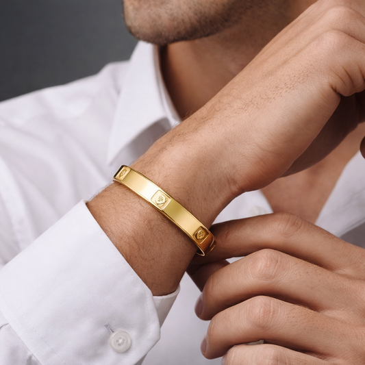 Men-18K Gold Plated Monarch Seal Bracelet