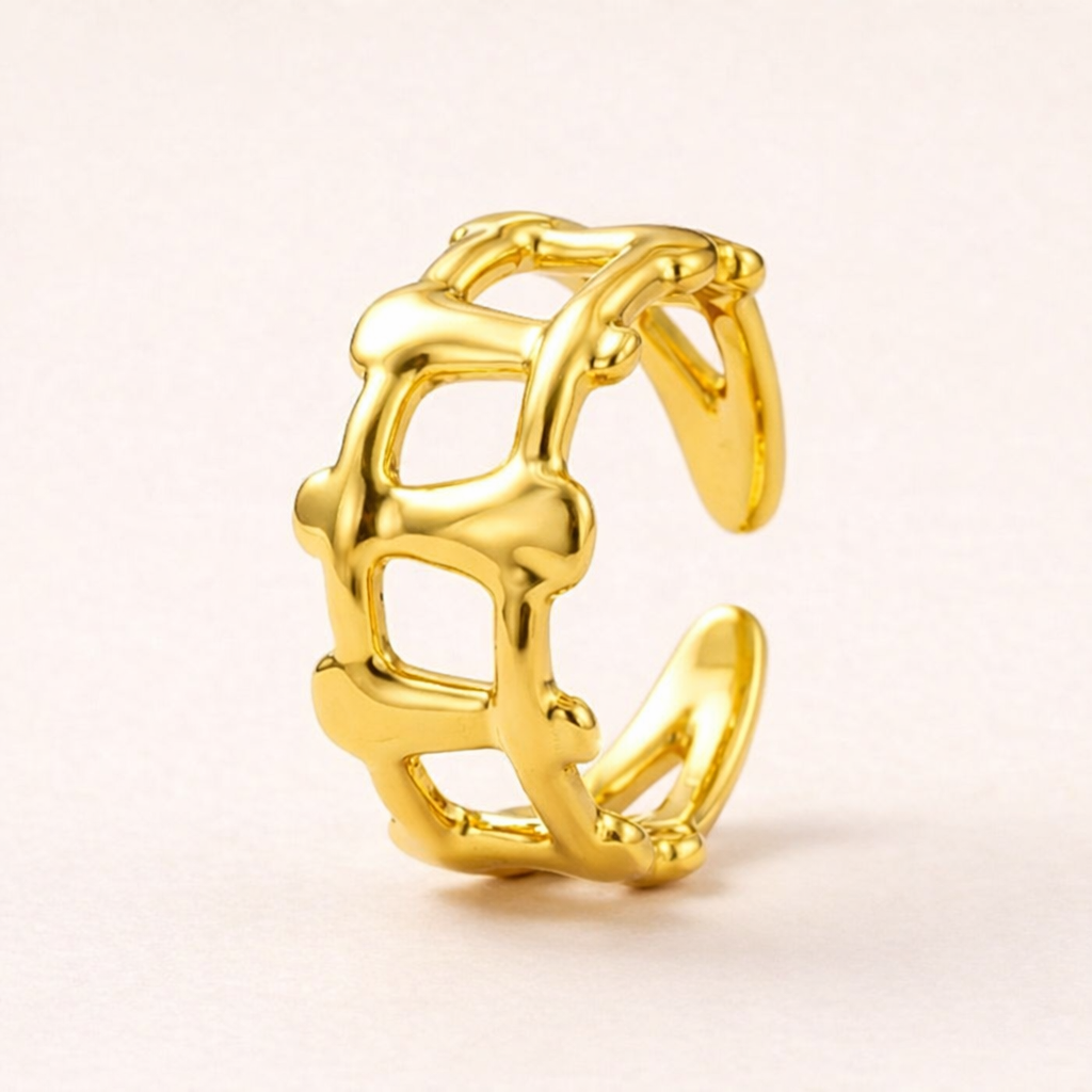 18k Gold Plated Lueur Twist Ring