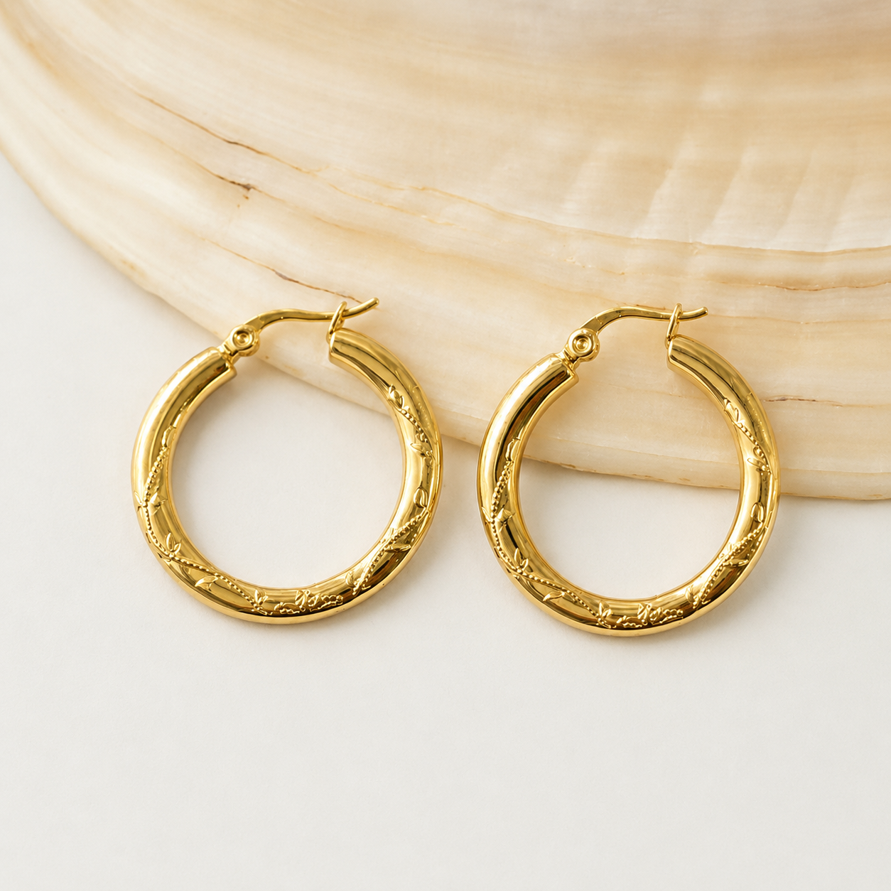 18K Gold Plated Pearl Luxe Ribbon Earrings