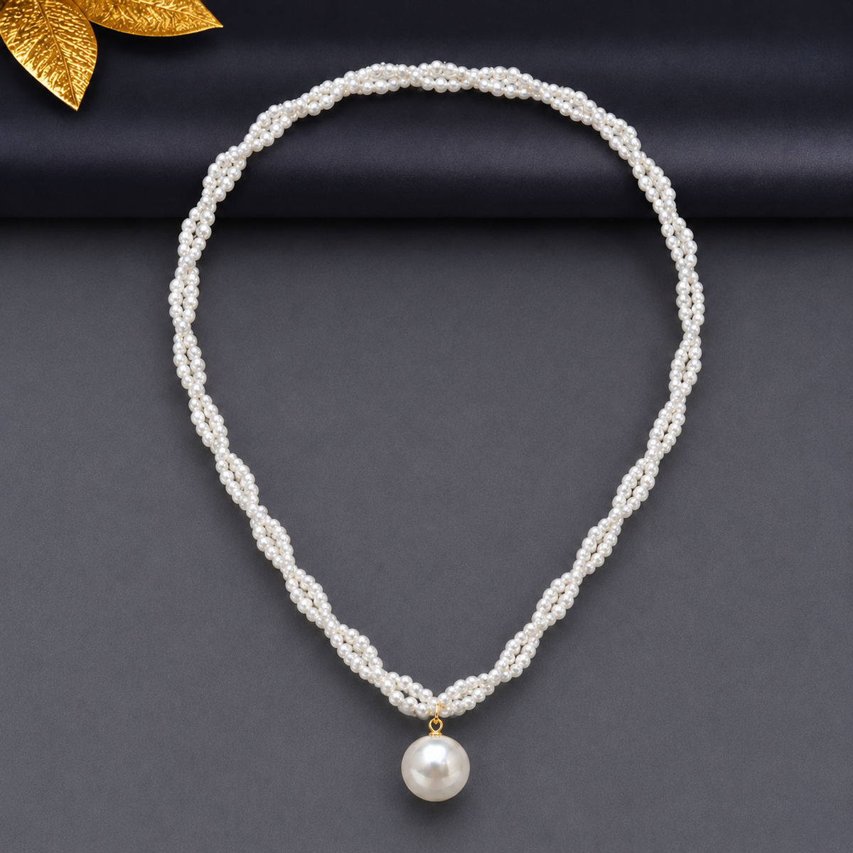 Elegant Pearl Pendant Necklace for Women