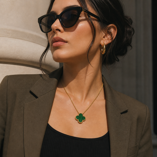 Green Pandant Clover  Necklace