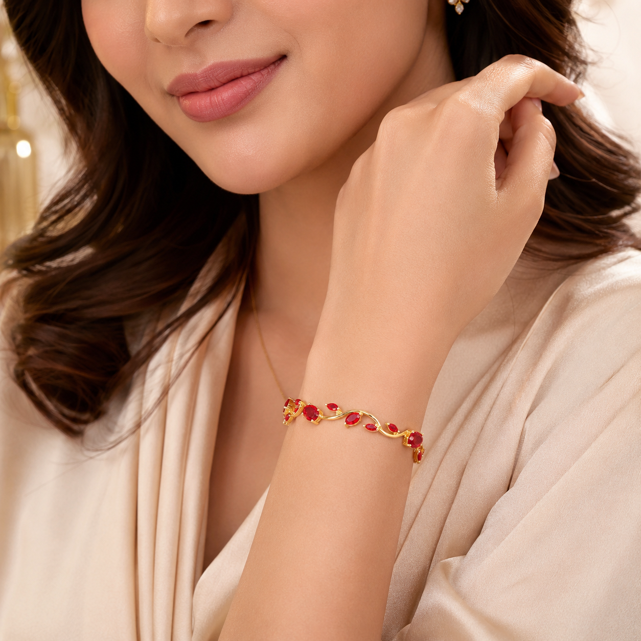 Elegant Floral Link Lightweight Adjustable Tulip Bracelet