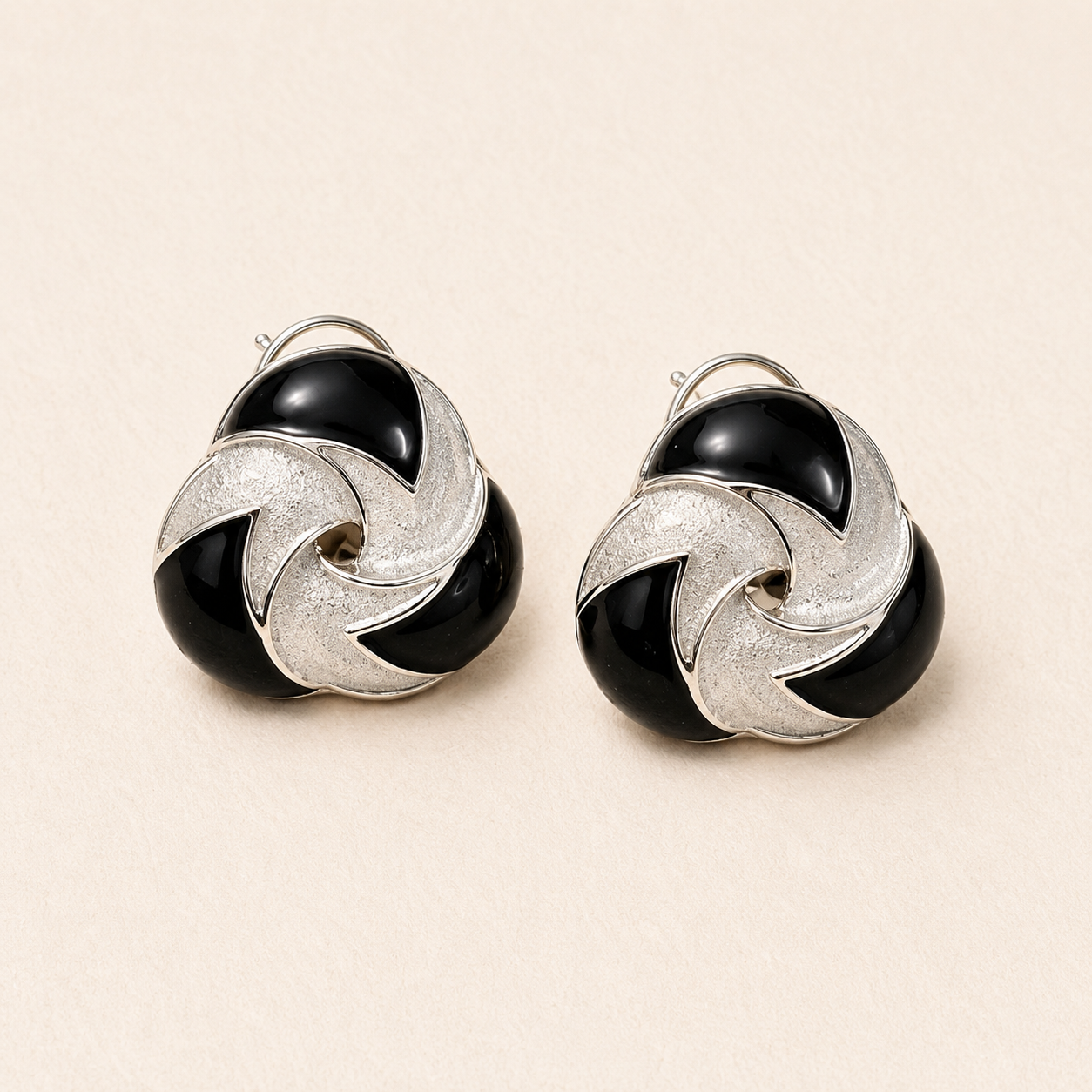 Monochrome Swirls Design Earring