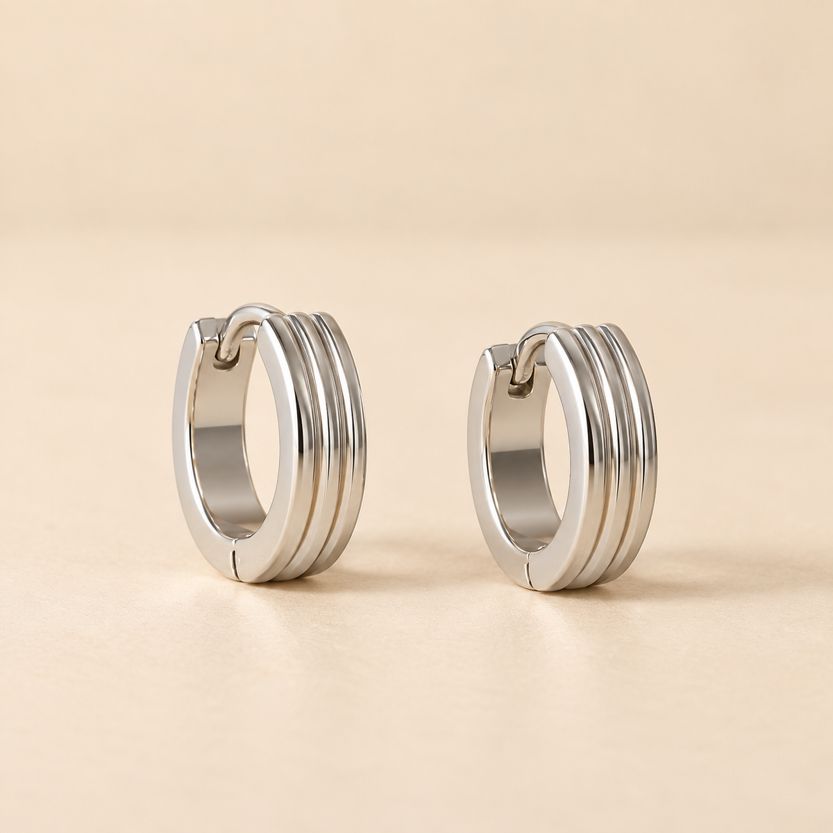 Men-Silver Gilt Edge Earring